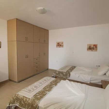 Blue Xenia - 2 Tatil Evi Chrisi Akti (Paros)