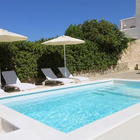 Blue Xenia - 2 Tatil Evi Chrisi Akti (Paros)